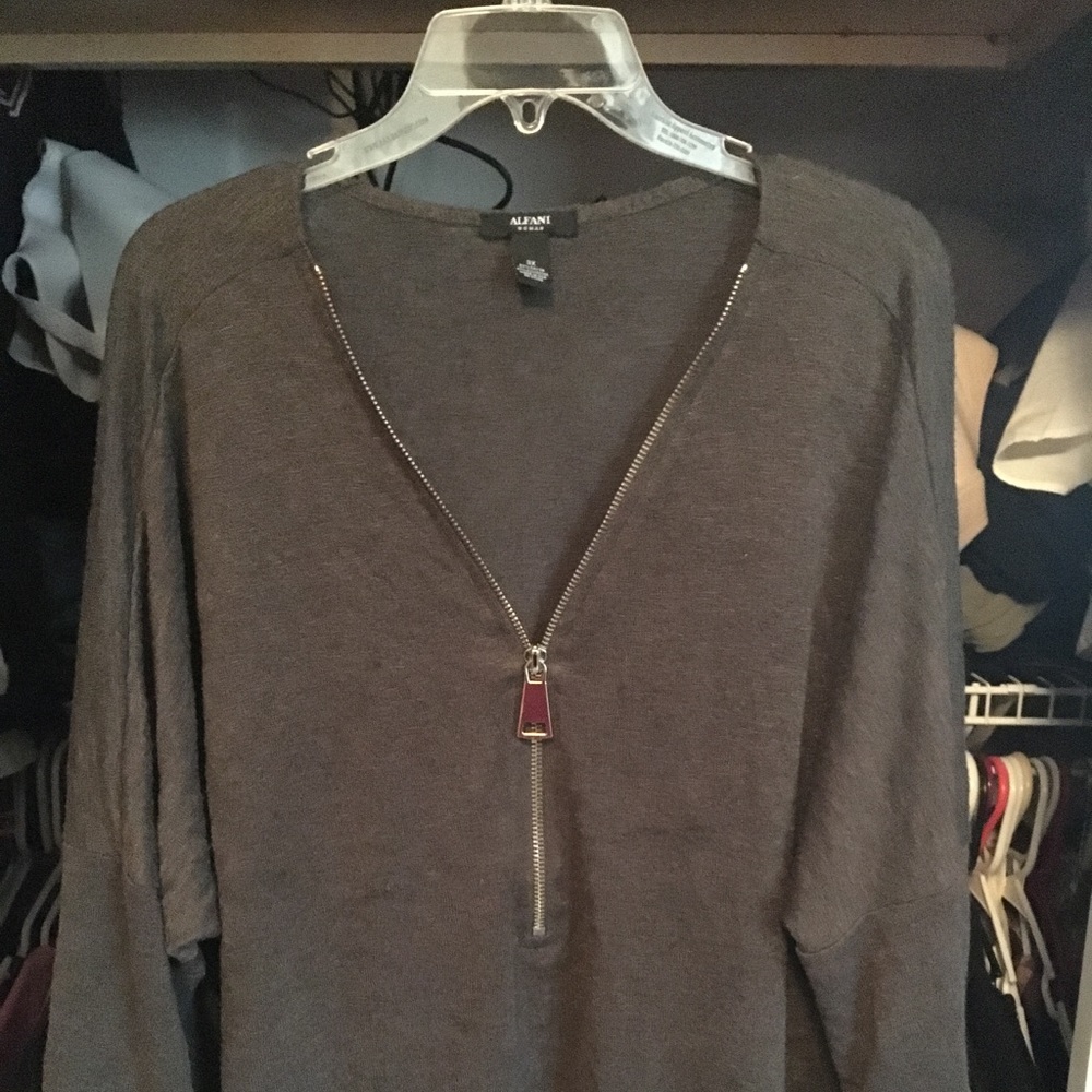 Alfani zippered light weight top